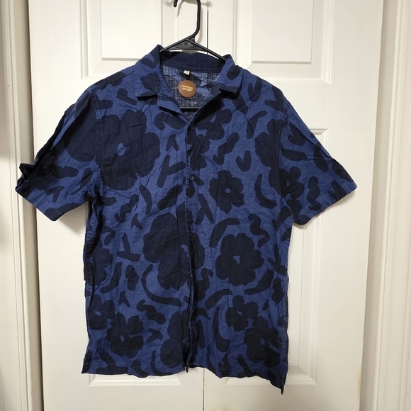 Common People Clothing Other - Common People Navy Blue Floral Men's Shirt Size Small